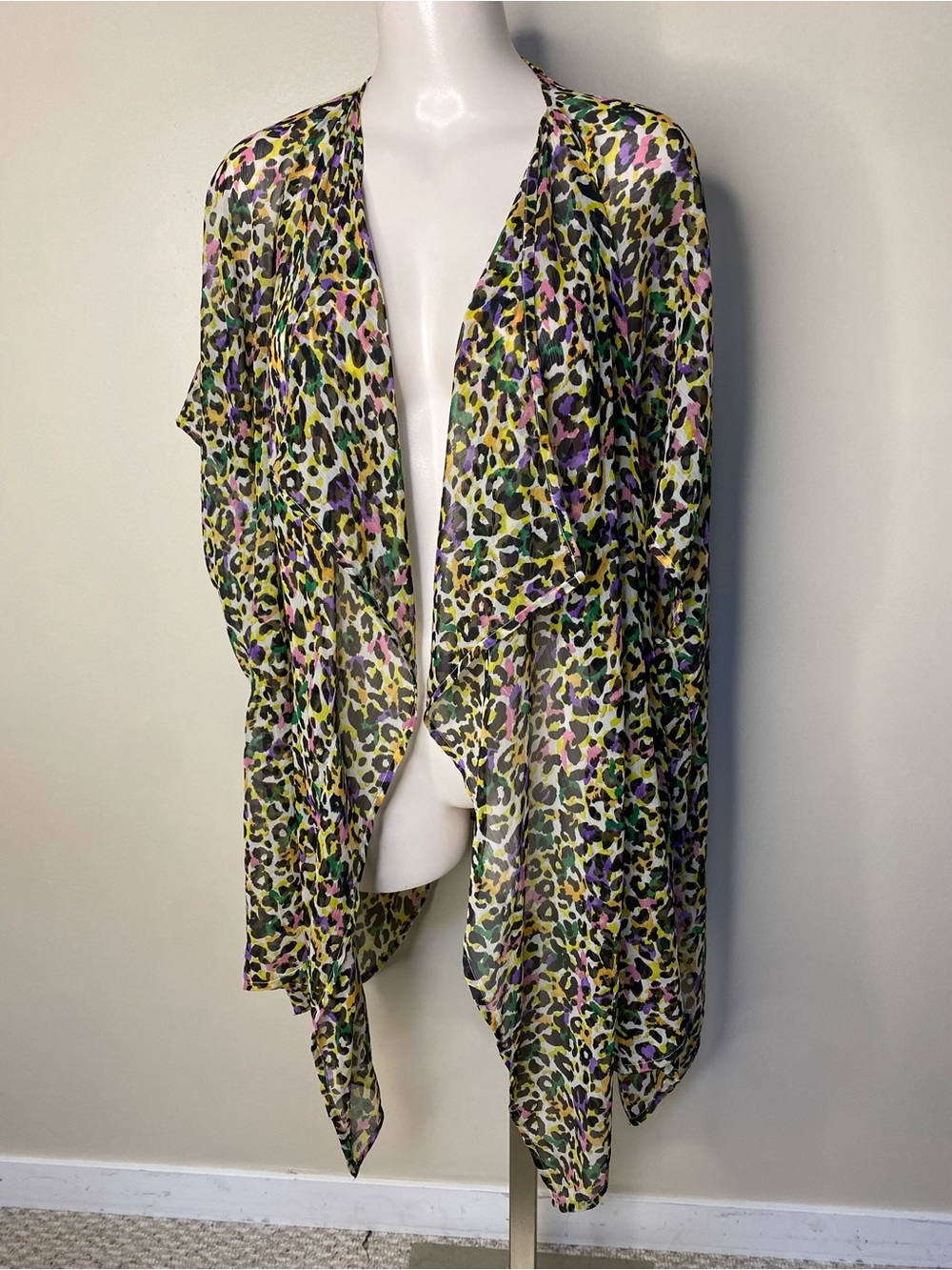 Betsey Johnson Multicolor Leopard Print Sheer Kimono OSFM - Picture 2 of 6